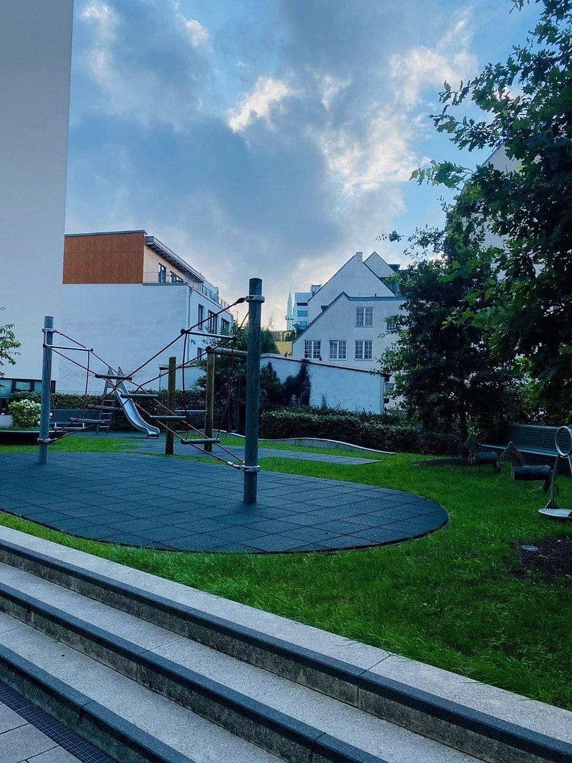 Prenájom bytu 2-izbový 55 m², Hamburg, Hamburg Prenájom bytu 2-izbový 55 m², Hamburg, Hamburg