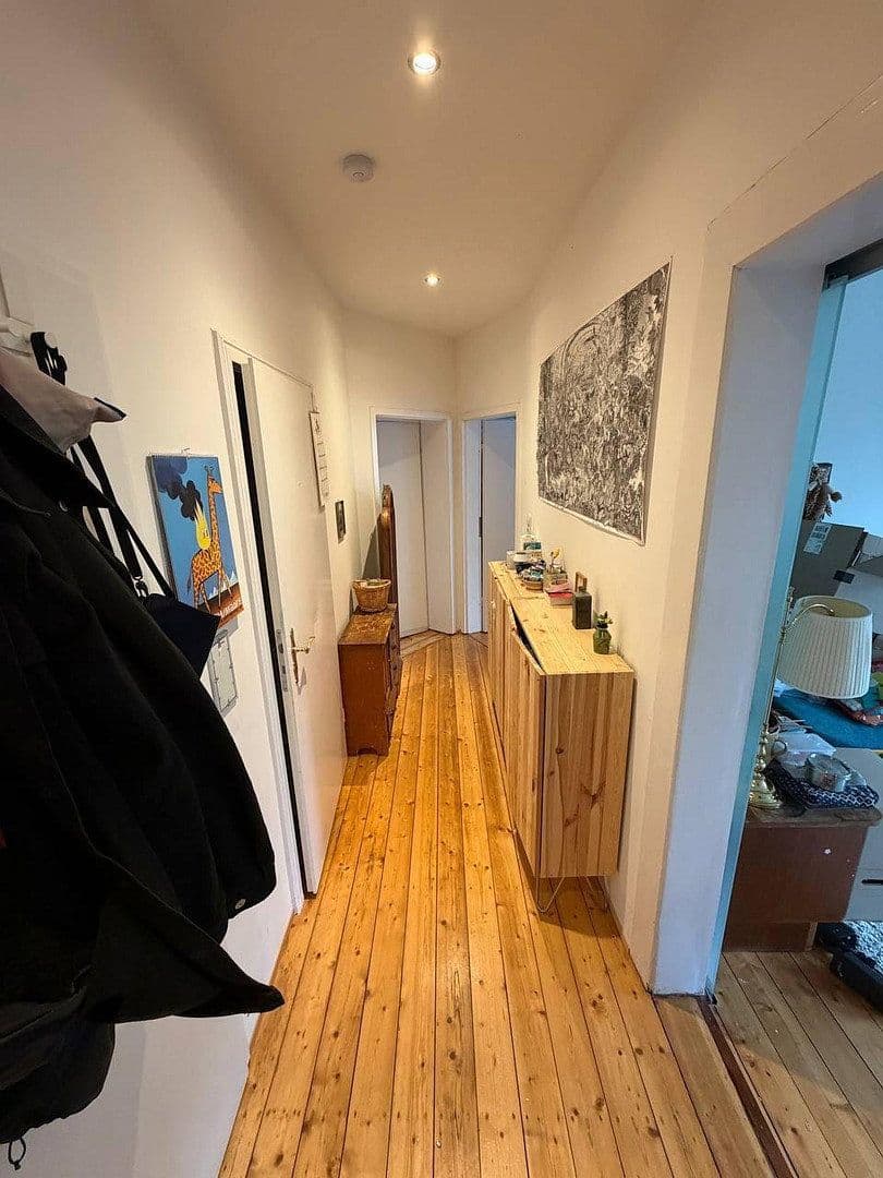 Prenájom bytu 3-izbový 65 m², Kassel, Hesensko Prenájom bytu 3-izbový 65 m², Kassel, Hesensko