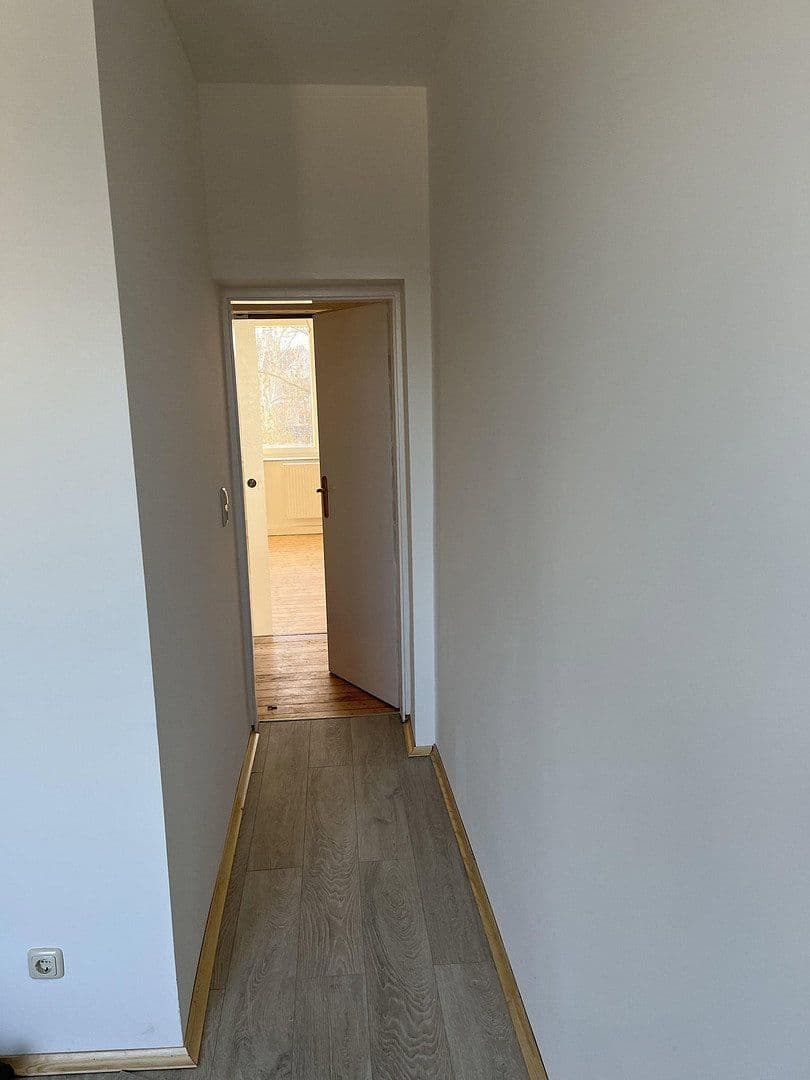 Prenájom bytu 3-izbový 65 m², Kassel, Hesensko Prenájom bytu 3-izbový 65 m², Kassel, Hesensko