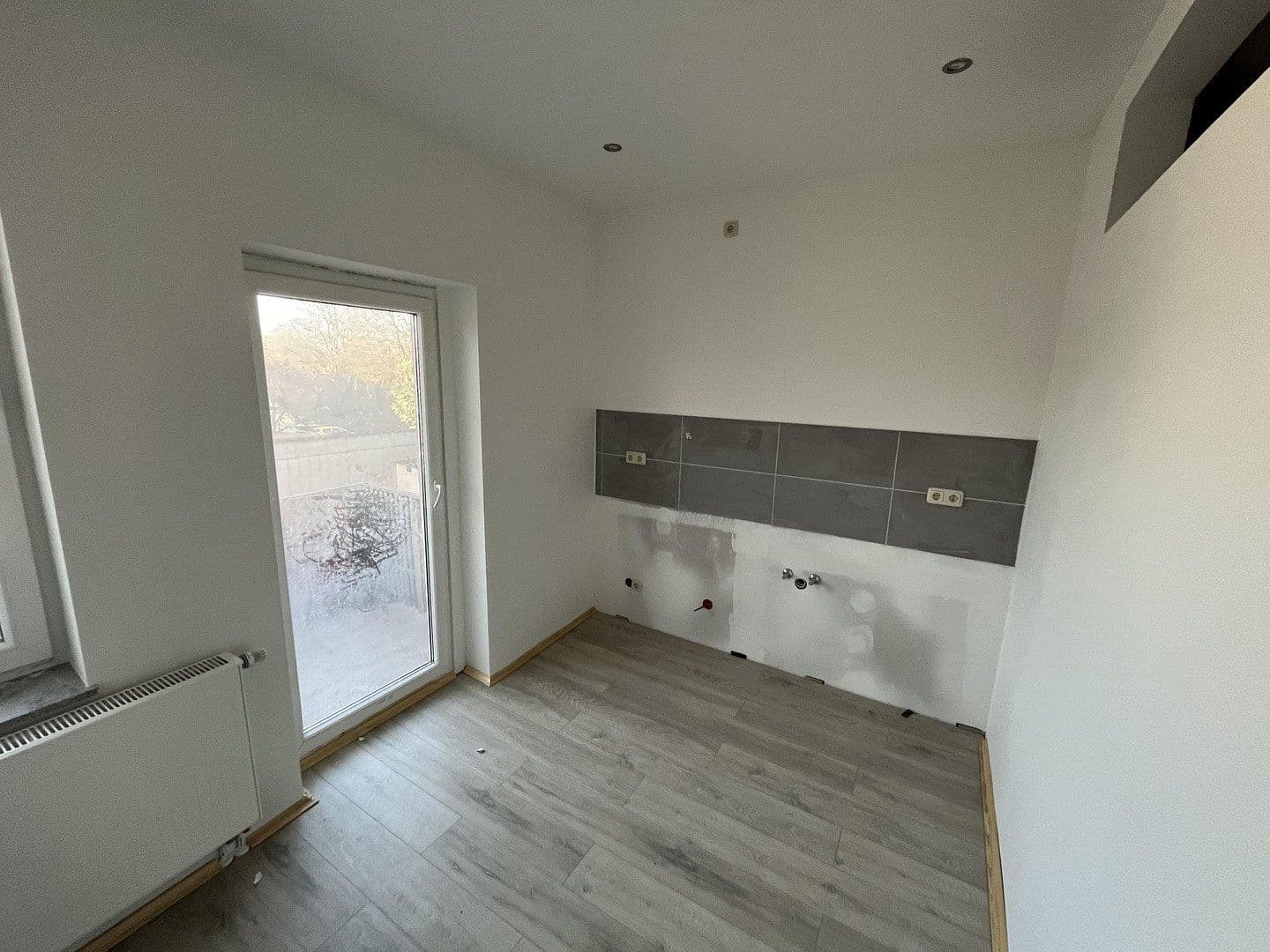 Prenájom bytu 3-izbový 65 m², Kassel, Hesensko Prenájom bytu 3-izbový 65 m², Kassel, Hesensko