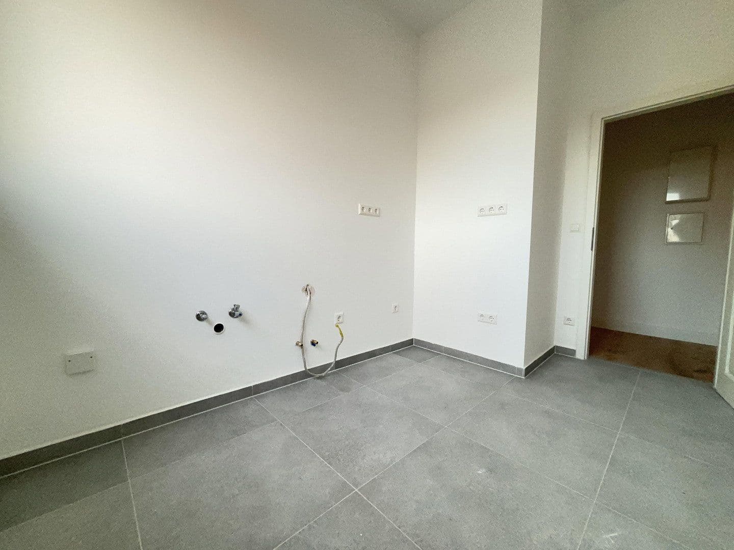 Predaj bytu 2-izbový 50 m², Ringbahnstraße 67, Berlin, Berlín Predaj bytu 2-izbový 50 m², Ringbahnstraße 67, Berlin, Berlín