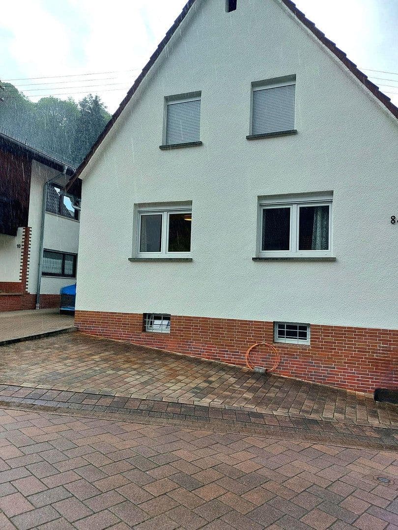 Predaj domu 130 m², pozemek 480 m², Stäffelsbergstraße 8a, Dörrenbach, Porýnie-Falcko Predaj domu 130 m², pozemek 480 m², Stäffelsbergstraße 8a, Dörrenbach, Porýnie-Falcko