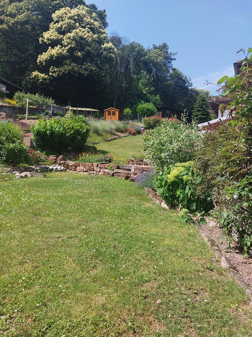 Predaj domu 130 m², pozemek 480 m², Stäffelsbergstraße 8a, Dörrenbach, Porýnie-Falcko Predaj domu 130 m², pozemek 480 m², Stäffelsbergstraße 8a, Dörrenbach, Porýnie-Falcko