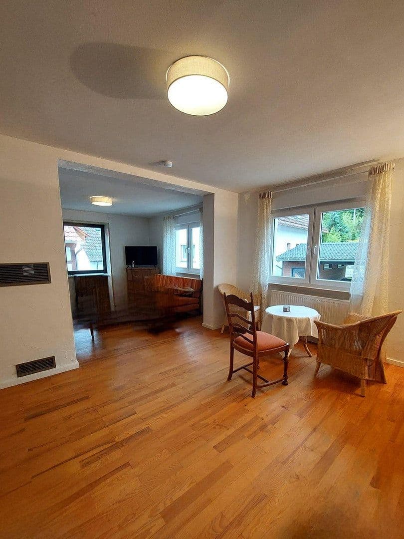 Predaj domu 130 m², pozemek 480 m², Stäffelsbergstraße 8a, Dörrenbach, Porýnie-Falcko Predaj domu 130 m², pozemek 480 m², Stäffelsbergstraße 8a, Dörrenbach, Porýnie-Falcko