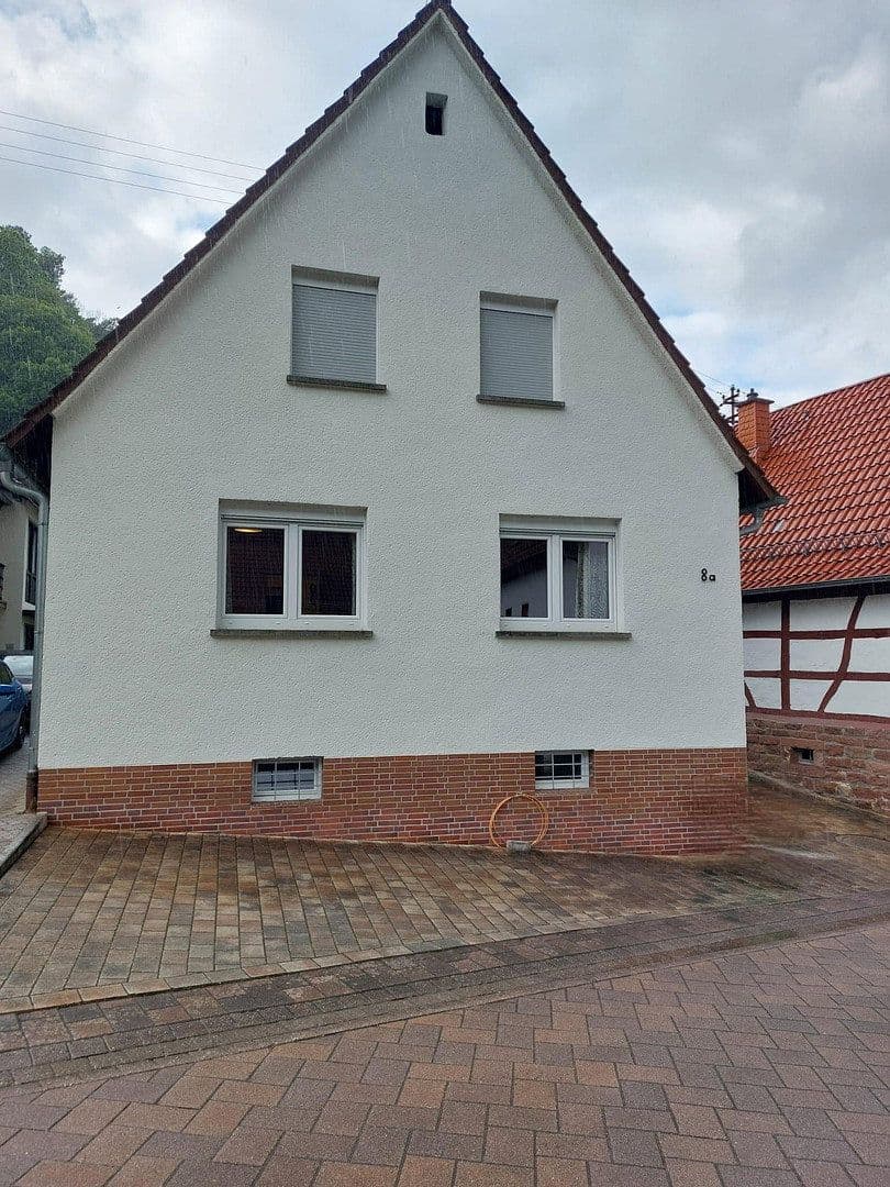 Predaj domu 130 m², pozemek 480 m², Stäffelsbergstraße 8a, Dörrenbach, Porýnie-Falcko Predaj domu 130 m², pozemek 480 m², Stäffelsbergstraße 8a, Dörrenbach, Porýnie-Falcko