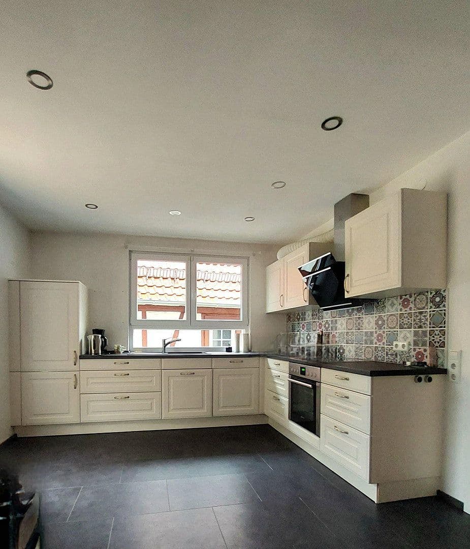 Predaj domu 130 m², pozemek 480 m², Stäffelsbergstraße 8a, Dörrenbach, Porýnie-Falcko Predaj domu 130 m², pozemek 480 m², Stäffelsbergstraße 8a, Dörrenbach, Porýnie-Falcko