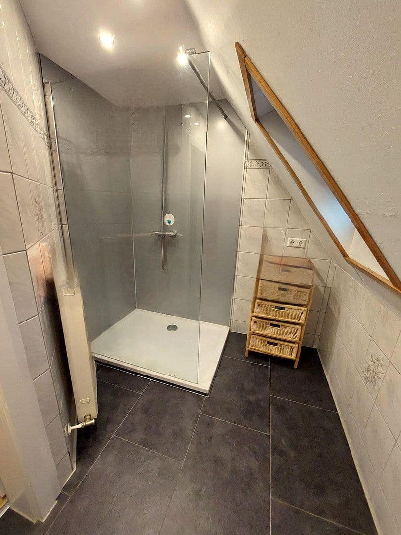 Predaj domu 130 m², pozemek 480 m², Stäffelsbergstraße 8a, Dörrenbach, Porýnie-Falcko Predaj domu 130 m², pozemek 480 m², Stäffelsbergstraße 8a, Dörrenbach, Porýnie-Falcko