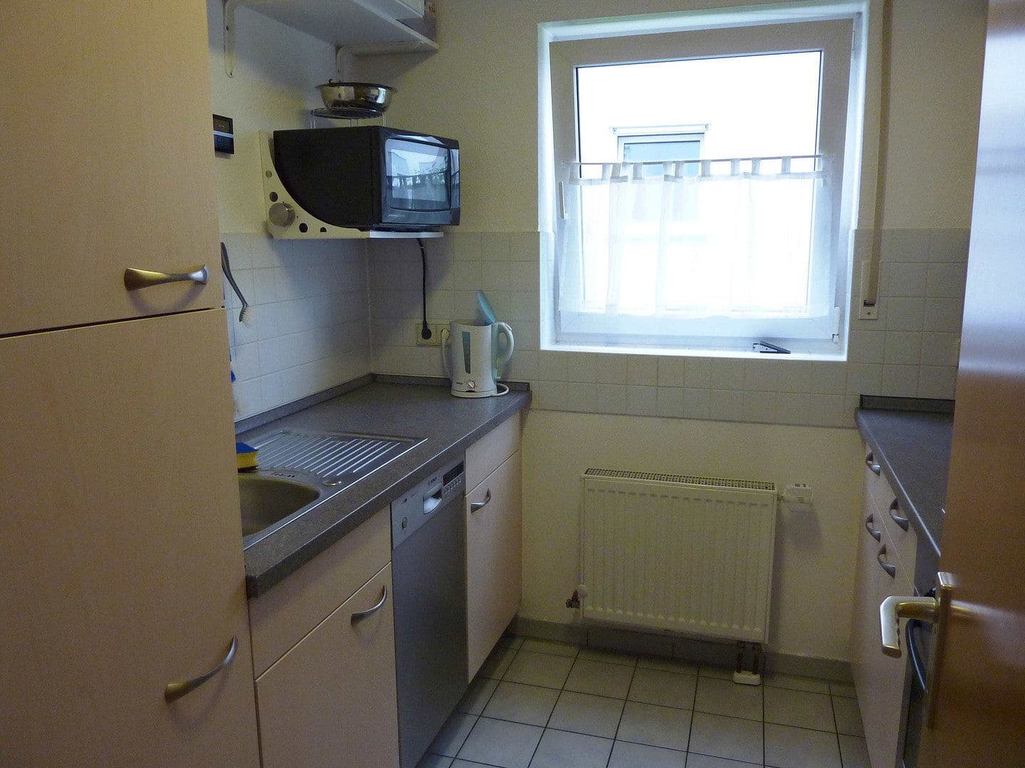 Prenájom bytu 2-izbový 65 m², Asperg, Bádensko-Wurttembersko Prenájom bytu 2-izbový 65 m², Asperg, Bádensko-Wurttembersko
