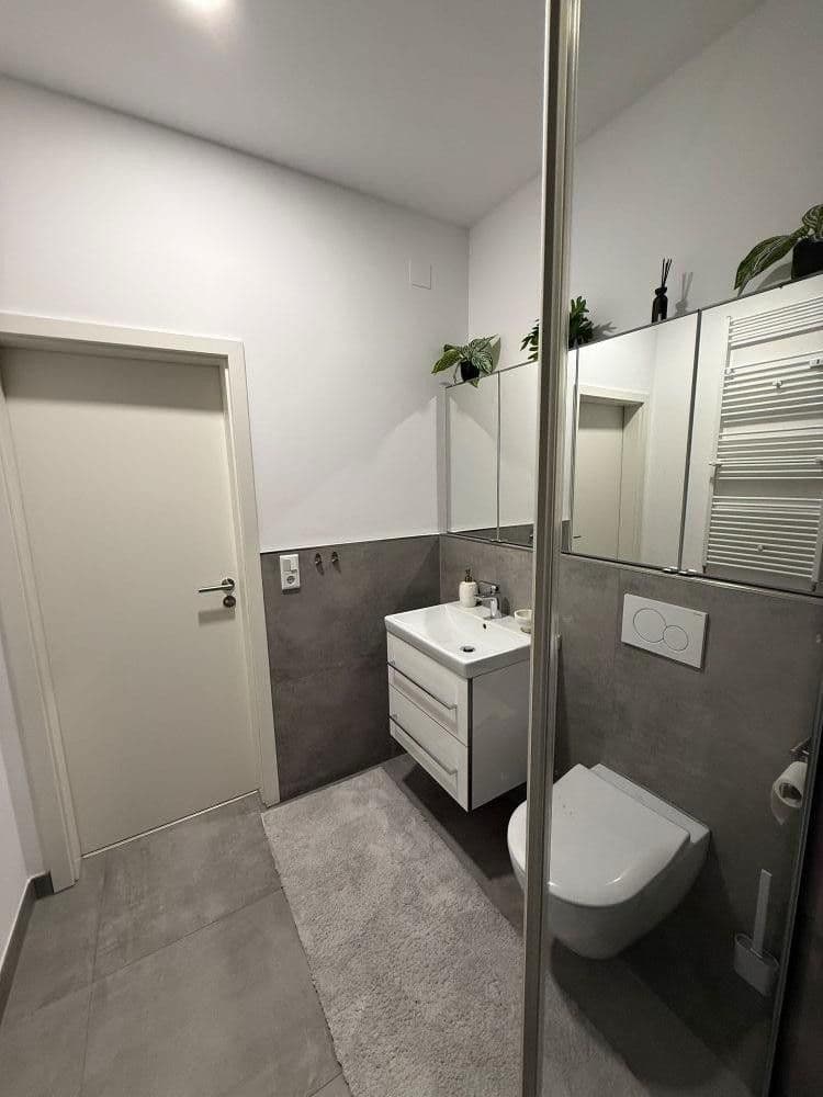 Predaj bytu 3-izbový 110 m², Krefeld, Severné Porýnie - Westfálsko Predaj bytu 3-izbový 110 m², Krefeld, Severné Porýnie - Westfálsko