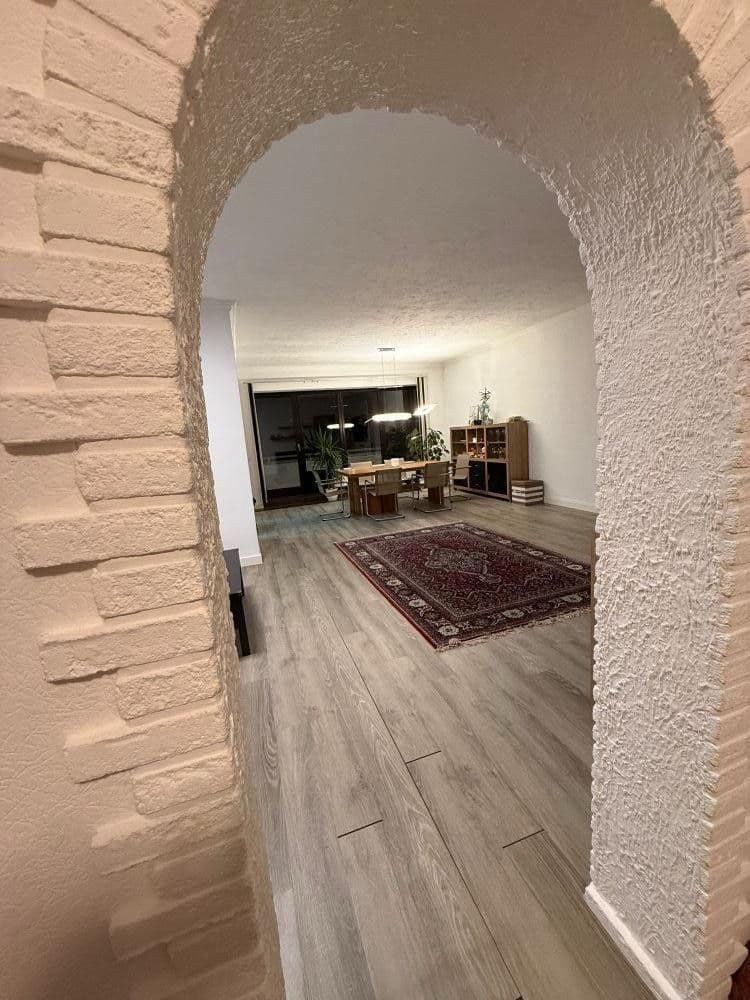 Predaj bytu 3-izbový 110 m², Krefeld, Severné Porýnie - Westfálsko Predaj bytu 3-izbový 110 m², Krefeld, Severné Porýnie - Westfálsko