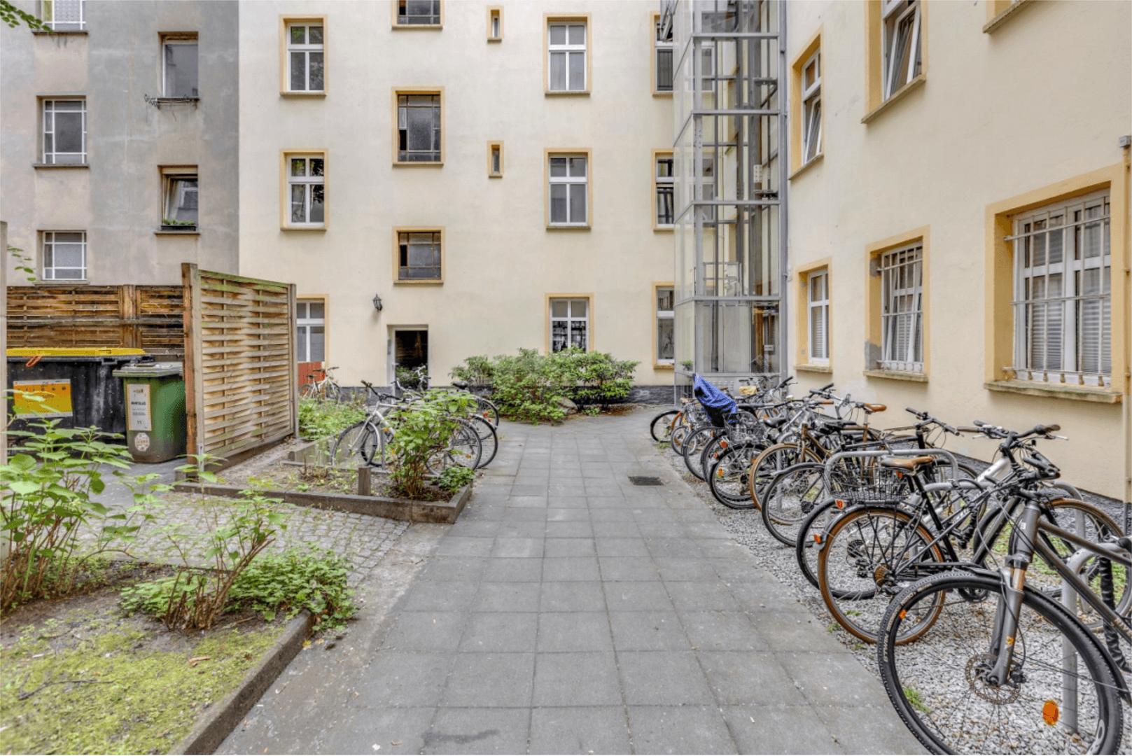 Predaj bytu 2-izbový 64 m², Ebertystraße 43, Berlin, Berlín Predaj bytu 2-izbový 64 m², Ebertystraße 43, Berlin, Berlín