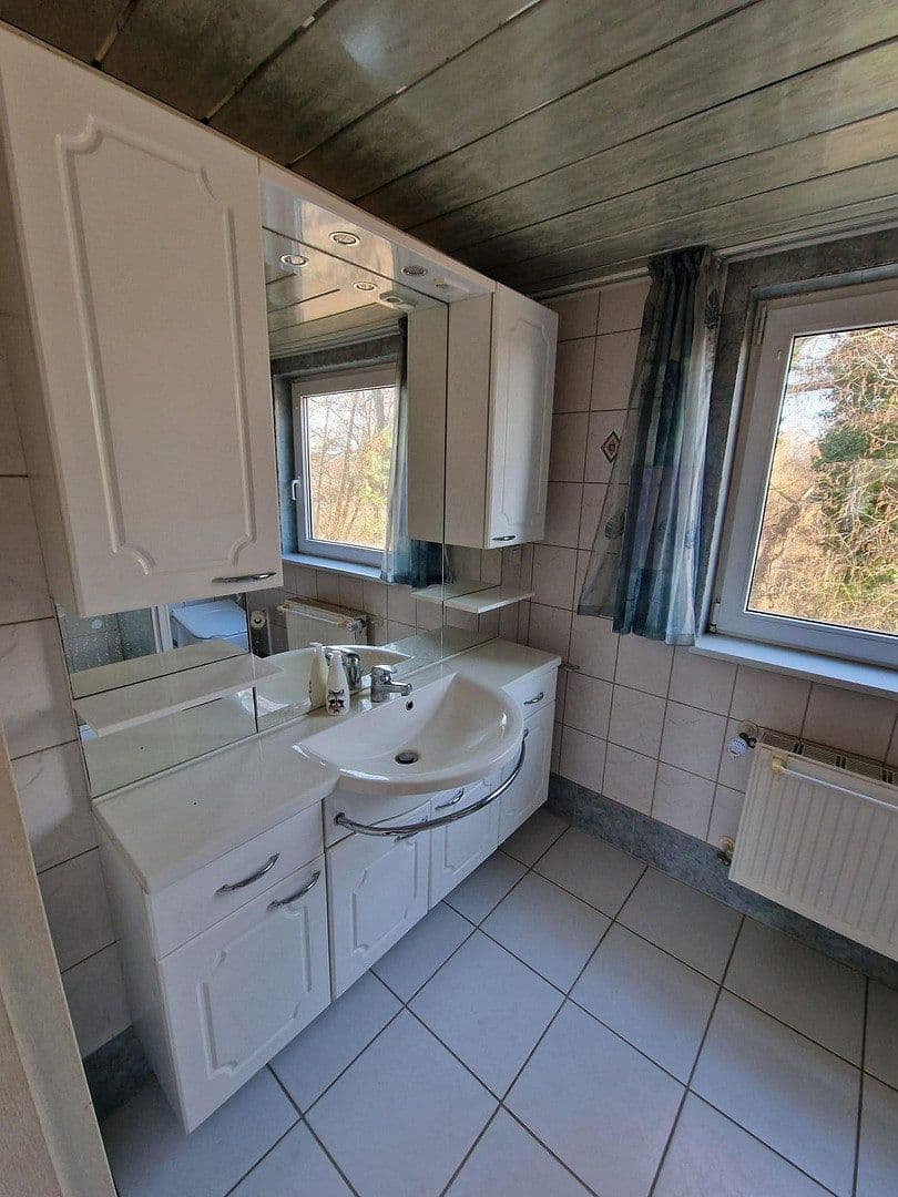 Predaj domu 130 m², pozemek 1.450 m², Fritz-Reuter-Str., Schulzendorf, Brandenbursko Predaj domu 130 m², pozemek 1.450 m², Fritz-Reuter-Str., Schulzendorf, Brandenbursko