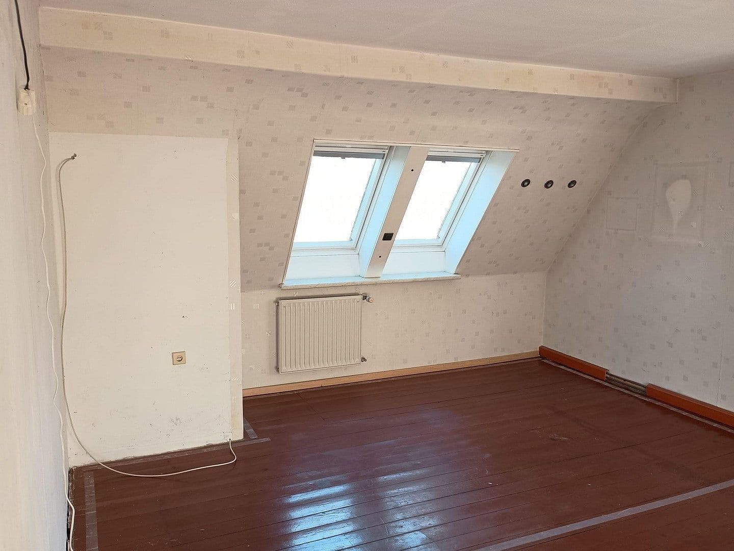 Predaj domu 130 m², pozemek 1.450 m², Fritz-Reuter-Str., Schulzendorf, Brandenbursko Predaj domu 130 m², pozemek 1.450 m², Fritz-Reuter-Str., Schulzendorf, Brandenbursko