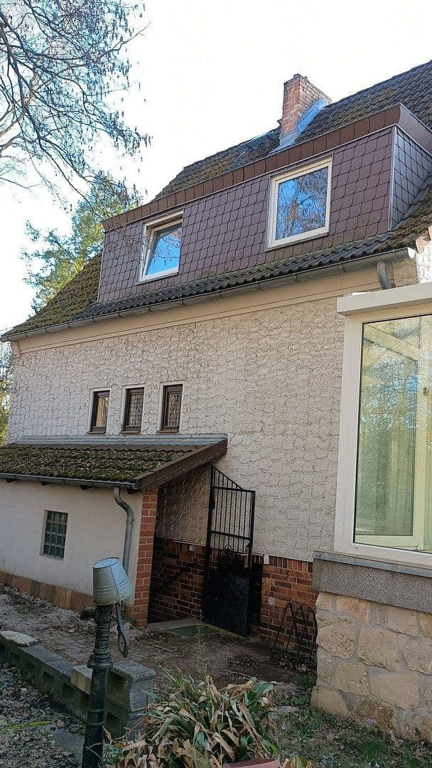 Predaj domu 130 m², pozemek 1.450 m², Fritz-Reuter-Str., Schulzendorf, Brandenbursko Predaj domu 130 m², pozemek 1.450 m², Fritz-Reuter-Str., Schulzendorf, Brandenbursko