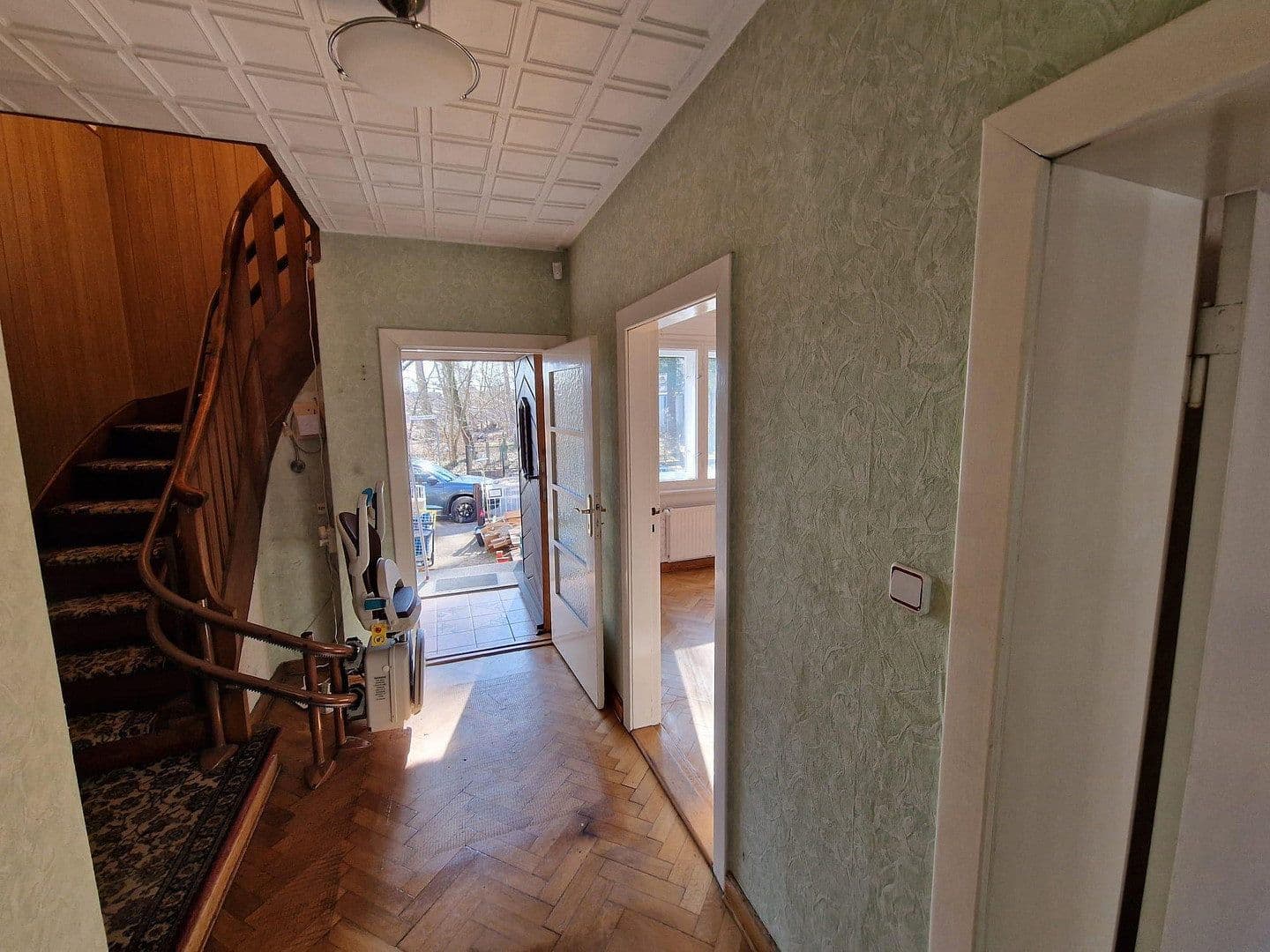 Predaj domu 130 m², pozemek 1.450 m², Fritz-Reuter-Str., Schulzendorf, Brandenbursko Predaj domu 130 m², pozemek 1.450 m², Fritz-Reuter-Str., Schulzendorf, Brandenbursko