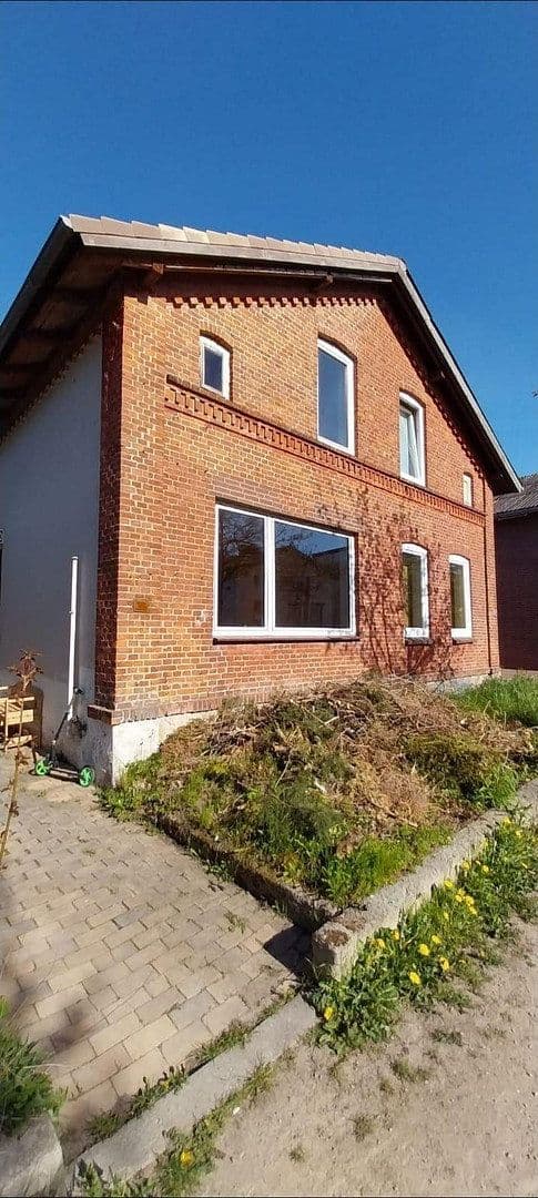 Predaj domu 85 m², pozemek 204 m², Kiel Ellerbek, Šlezvicko-Holštajnsko Predaj domu 85 m², pozemek 204 m², Kiel Ellerbek, Šlezvicko-Holštajnsko