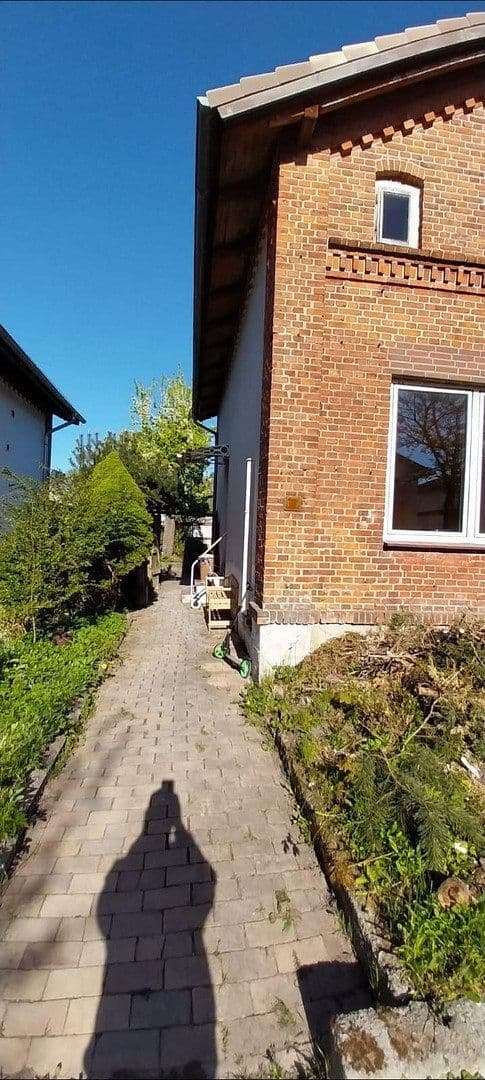 Predaj domu 85 m², pozemek 204 m², Kiel Ellerbek, Šlezvicko-Holštajnsko Predaj domu 85 m², pozemek 204 m², Kiel Ellerbek, Šlezvicko-Holštajnsko