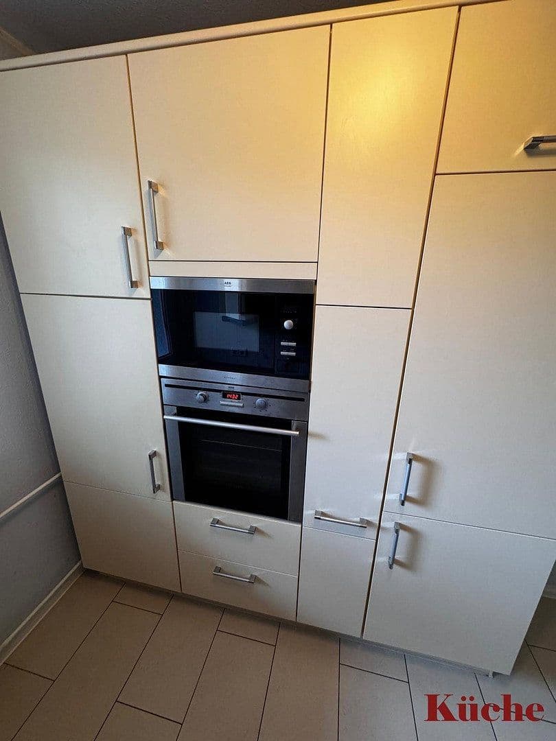 Predaj bytu 4-izbový 81 m², Berlin, Berlín Predaj bytu 4-izbový 81 m², Berlin, Berlín