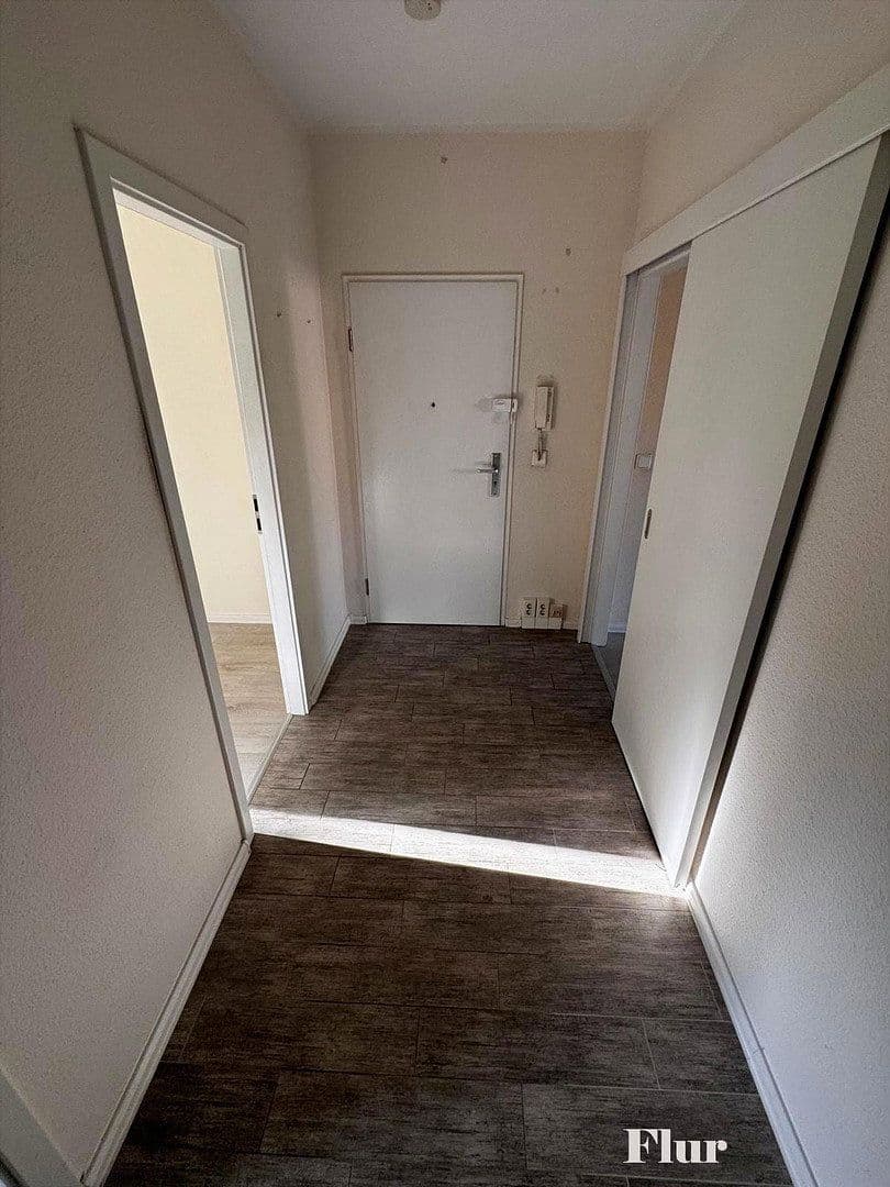 Predaj bytu 4-izbový 81 m², Berlin, Berlín Predaj bytu 4-izbový 81 m², Berlin, Berlín