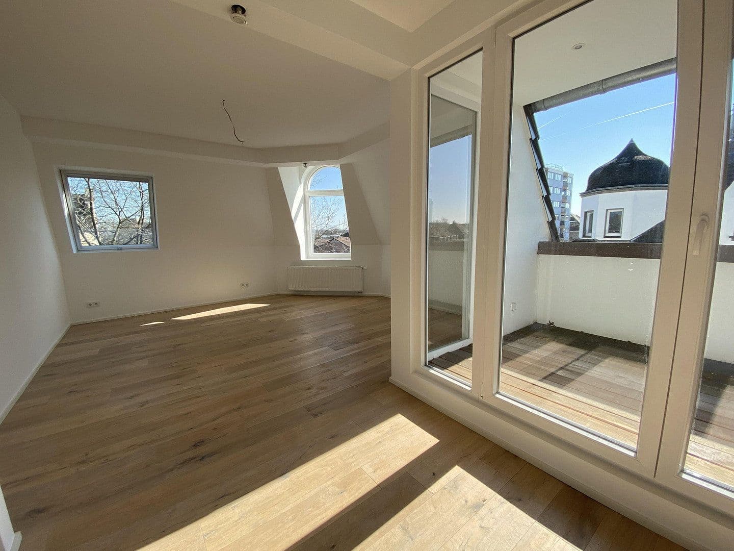 Prenájom bytu 4-izbový 185 m², Rüttenscheider Straße 204, Essen, Severné Porýnie - Westfálsko Prenájom bytu 4-izbový 185 m², Rüttenscheider Straße 204, Essen, Severné Porýnie - Westfálsko