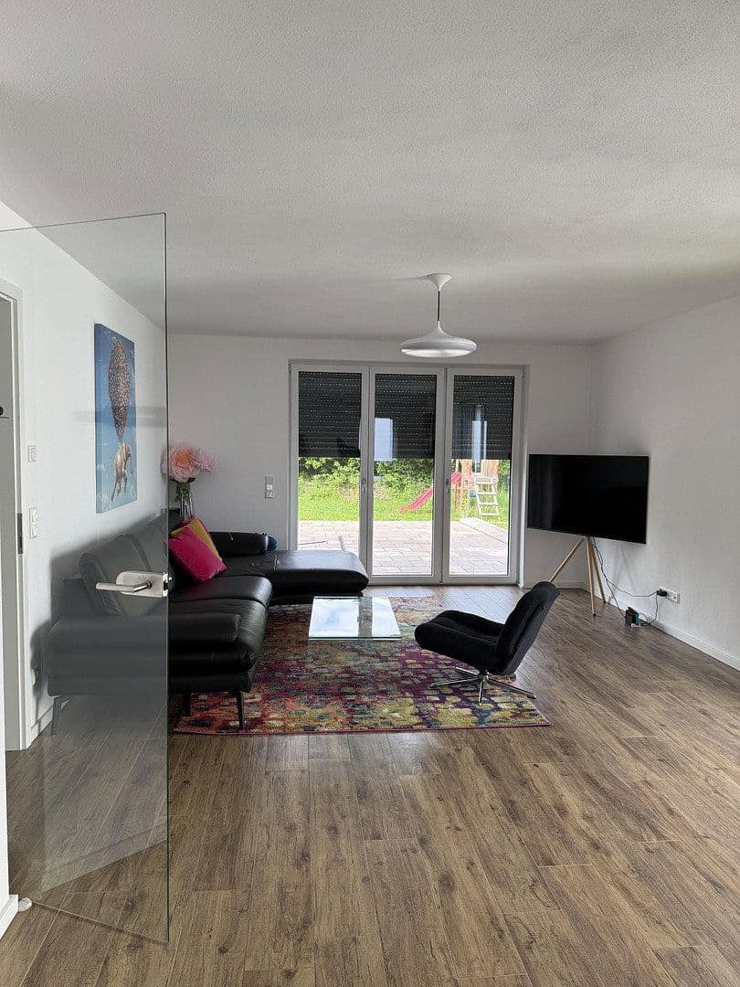 Prenájom domu 404 m², pozemek 600 m², Geretsried, Bavorsko Prenájom domu 404 m², pozemek 600 m², Geretsried, Bavorsko