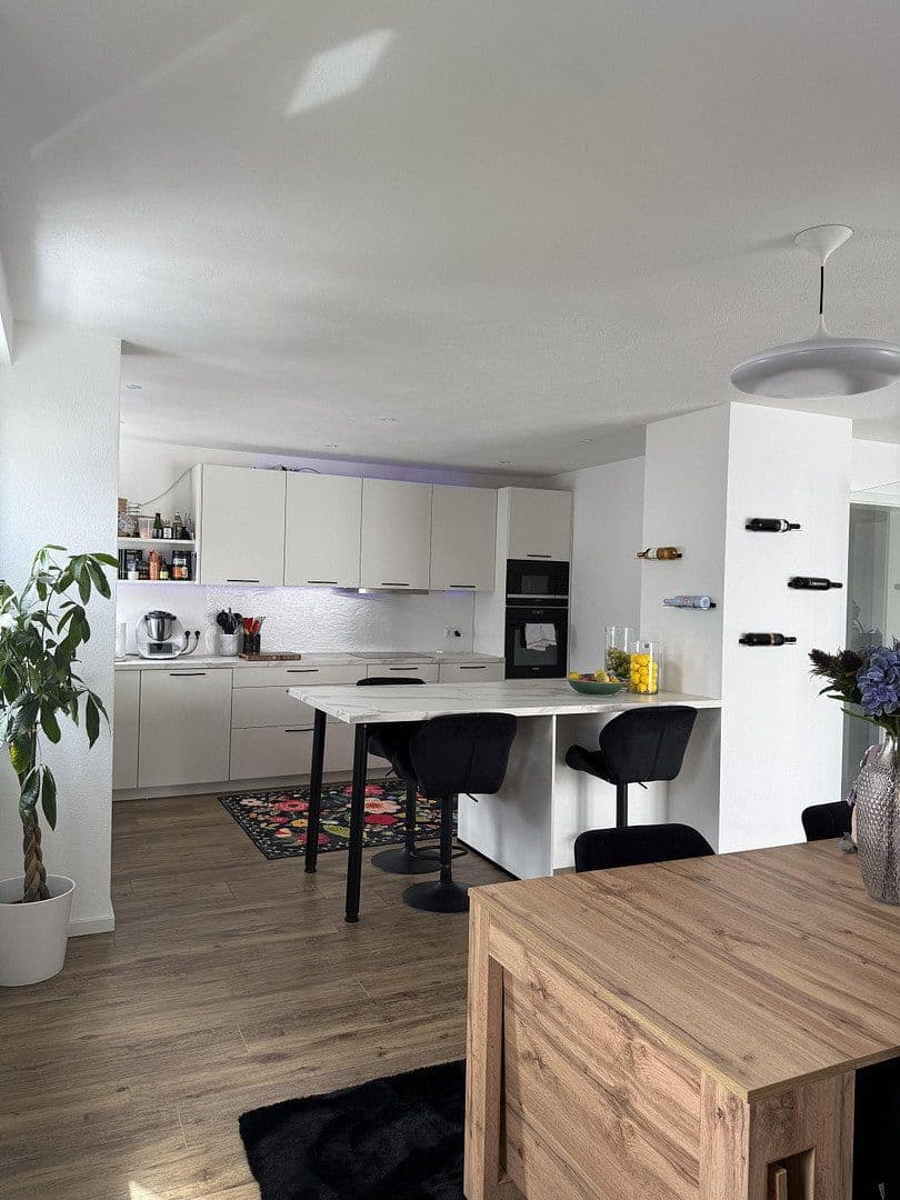 Prenájom domu 404 m², pozemek 600 m², Geretsried, Bavorsko Prenájom domu 404 m², pozemek 600 m², Geretsried, Bavorsko