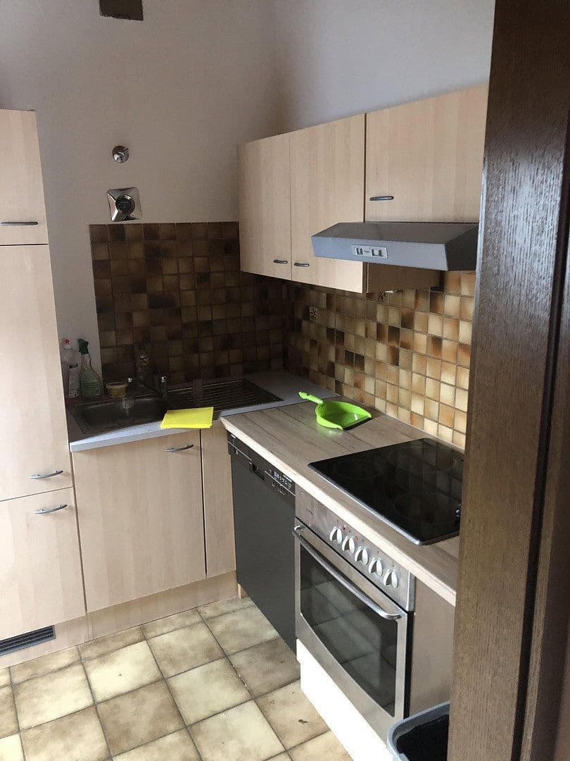 Prenájom bytu 1-izbový 35 m², Weierstraße 12, Oberhausen, Severné Porýnie - Westfálsko Prenájom bytu 1-izbový 35 m², Weierstraße 12, Oberhausen, Severné Porýnie - Westfálsko