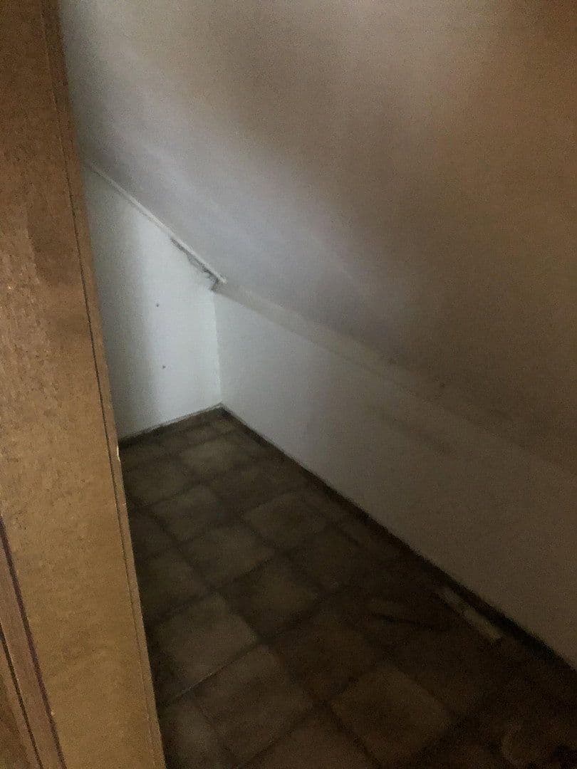 Prenájom bytu 1-izbový 35 m², Weierstraße 12, Oberhausen, Severné Porýnie - Westfálsko Prenájom bytu 1-izbový 35 m², Weierstraße 12, Oberhausen, Severné Porýnie - Westfálsko