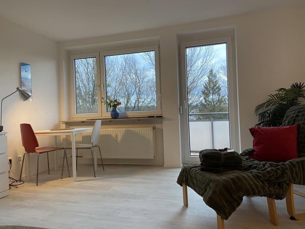 Prenájom bytu 2-izbový 50 m², Sindelfingen, Bádensko-Wurttembersko Prenájom bytu 2-izbový 50 m², Sindelfingen, Bádensko-Wurttembersko