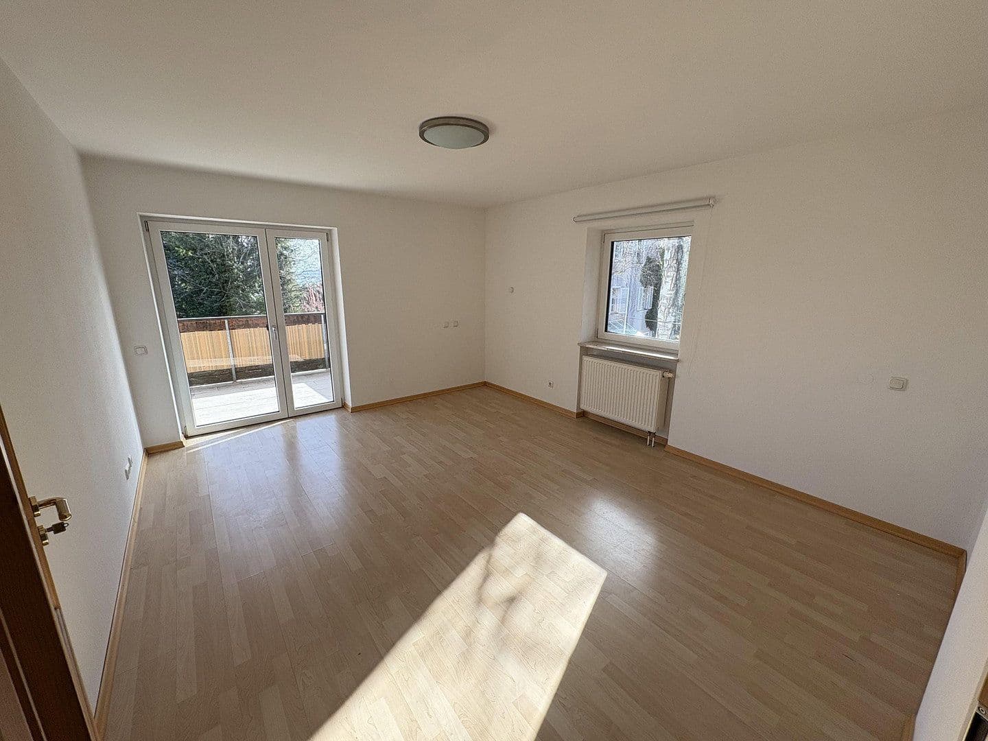 Prenájom bytu 3-izbový 103 m², Tutzing, Bavorsko Prenájom bytu 3-izbový 103 m², Tutzing, Bavorsko