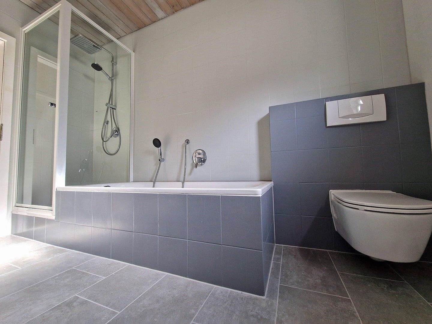 Predaj bytu 3-izbový 78 m², Bad Ditzenbach, Bádensko-Wurttembersko Predaj bytu 3-izbový 78 m², Bad Ditzenbach, Bádensko-Wurttembersko