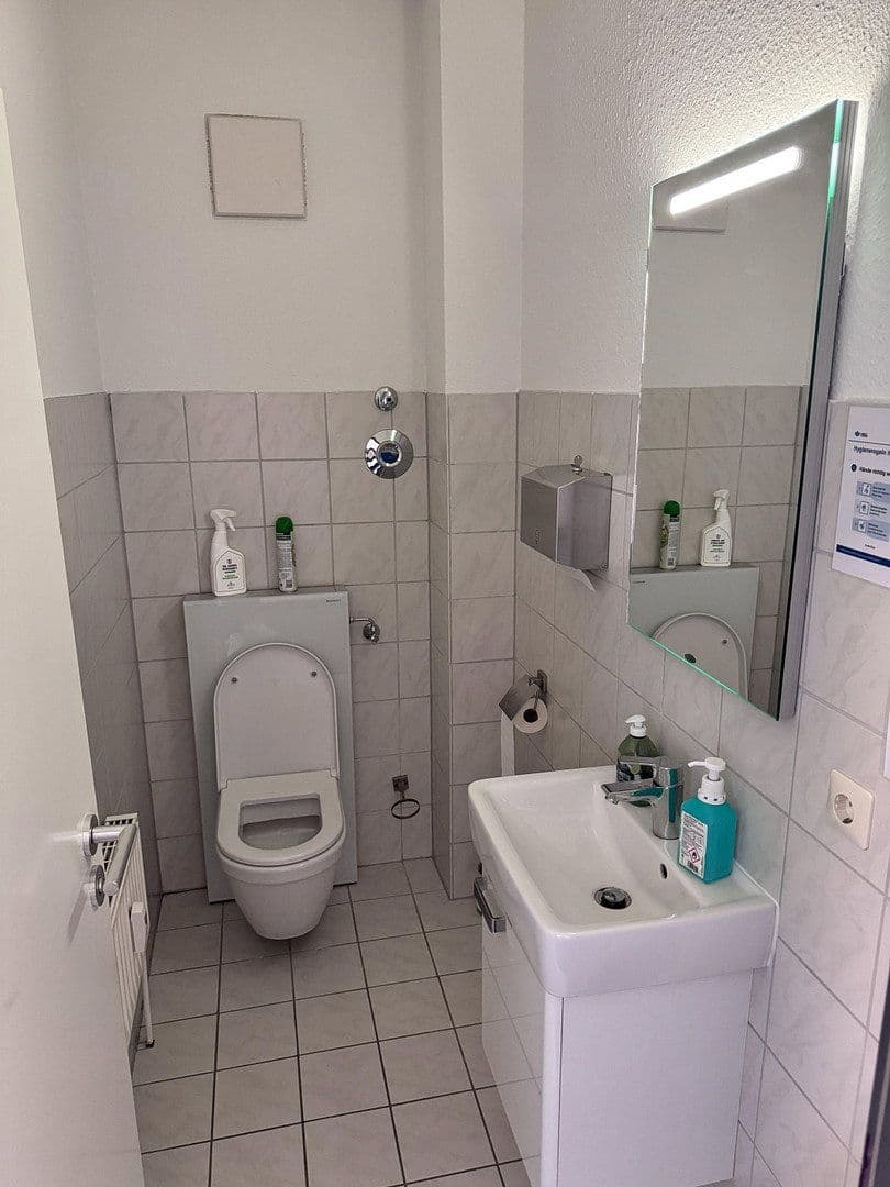 Prenájom kancelárie 112 m², Badstraße 24a, Offenburg, Bádensko-Wurttembersko Prenájom kancelárie 112 m², Badstraße 24a, Offenburg, Bádensko-Wurttembersko