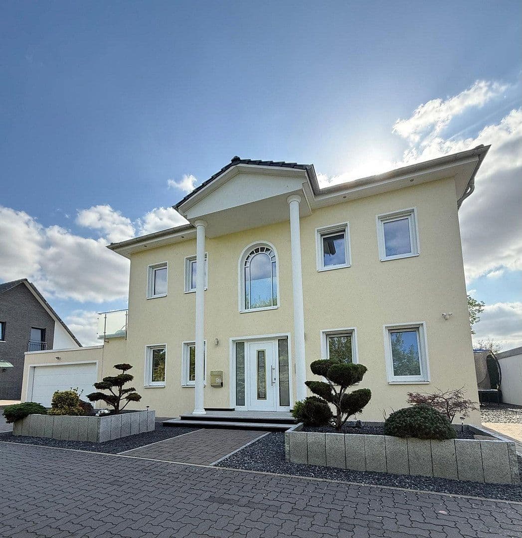 Predaj domu 221 m², pozemek 575 m², Wennigsen (Deister), Dolné Sasko Predaj domu 221 m², pozemek 575 m², Wennigsen (Deister), Dolné Sasko