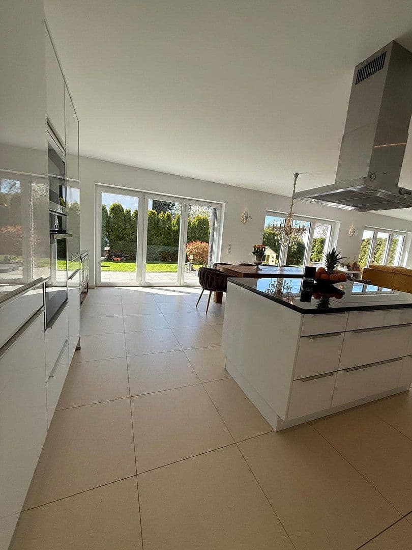 Predaj domu 221 m², pozemek 575 m², Wennigsen (Deister), Dolné Sasko Predaj domu 221 m², pozemek 575 m², Wennigsen (Deister), Dolné Sasko