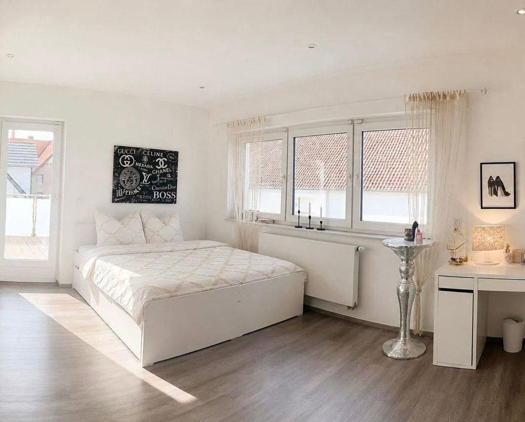Predaj domu 221 m², pozemek 575 m², Wennigsen (Deister), Dolné Sasko Predaj domu 221 m², pozemek 575 m², Wennigsen (Deister), Dolné Sasko