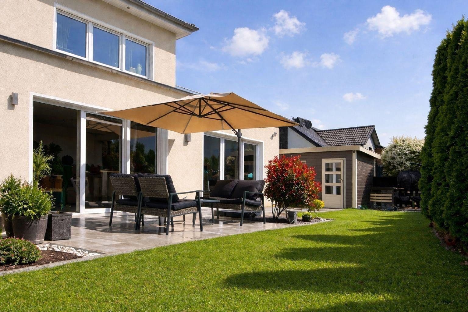Predaj domu 221 m², pozemek 575 m², Wennigsen (Deister), Dolné Sasko Predaj domu 221 m², pozemek 575 m², Wennigsen (Deister), Dolné Sasko