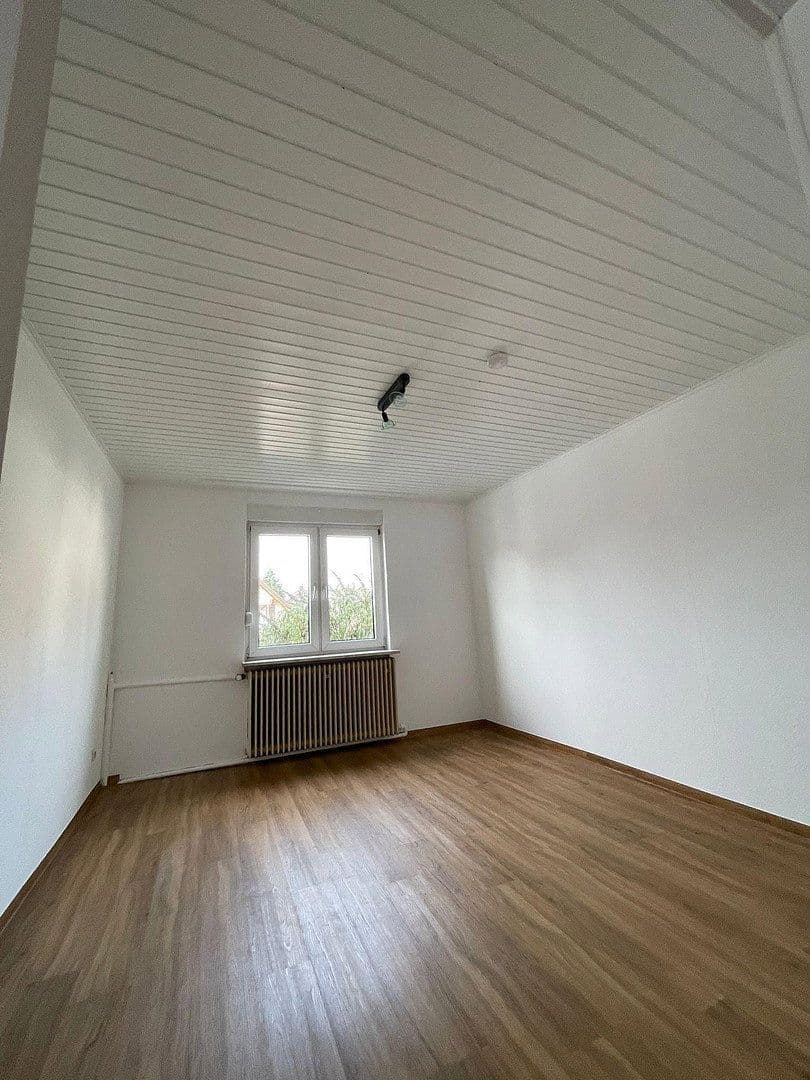 Prenájom bytu 34 m², Friedrichshafen, Bádensko-Wurttembersko Prenájom bytu 34 m², Friedrichshafen, Bádensko-Wurttembersko