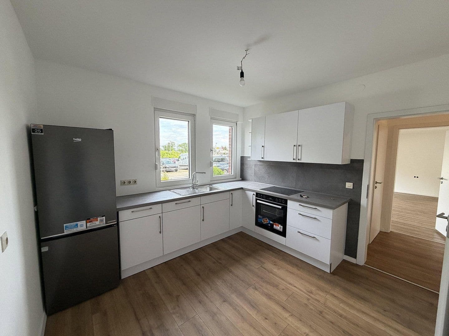 Prenájom bytu 34 m², Friedrichshafen, Bádensko-Wurttembersko Prenájom bytu 34 m², Friedrichshafen, Bádensko-Wurttembersko