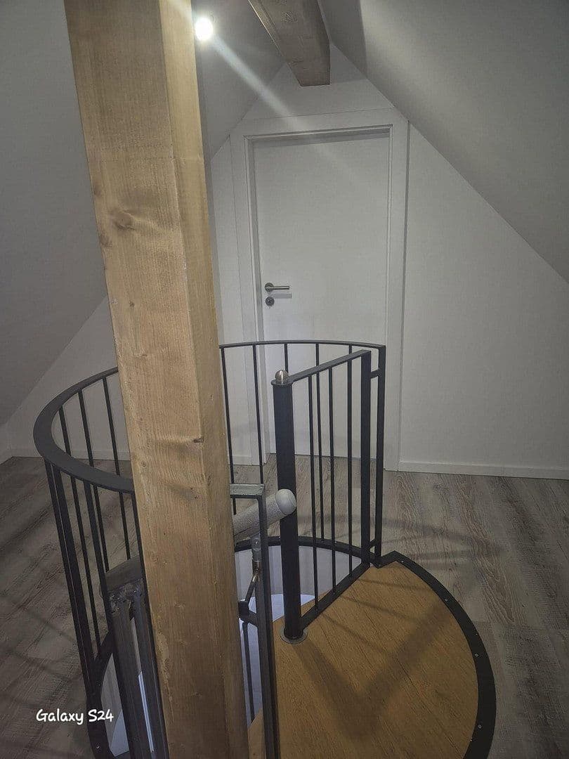 Prenájom bytu 3-izbový 110 m², Rodgau, Hesensko Prenájom bytu 3-izbový 110 m², Rodgau, Hesensko