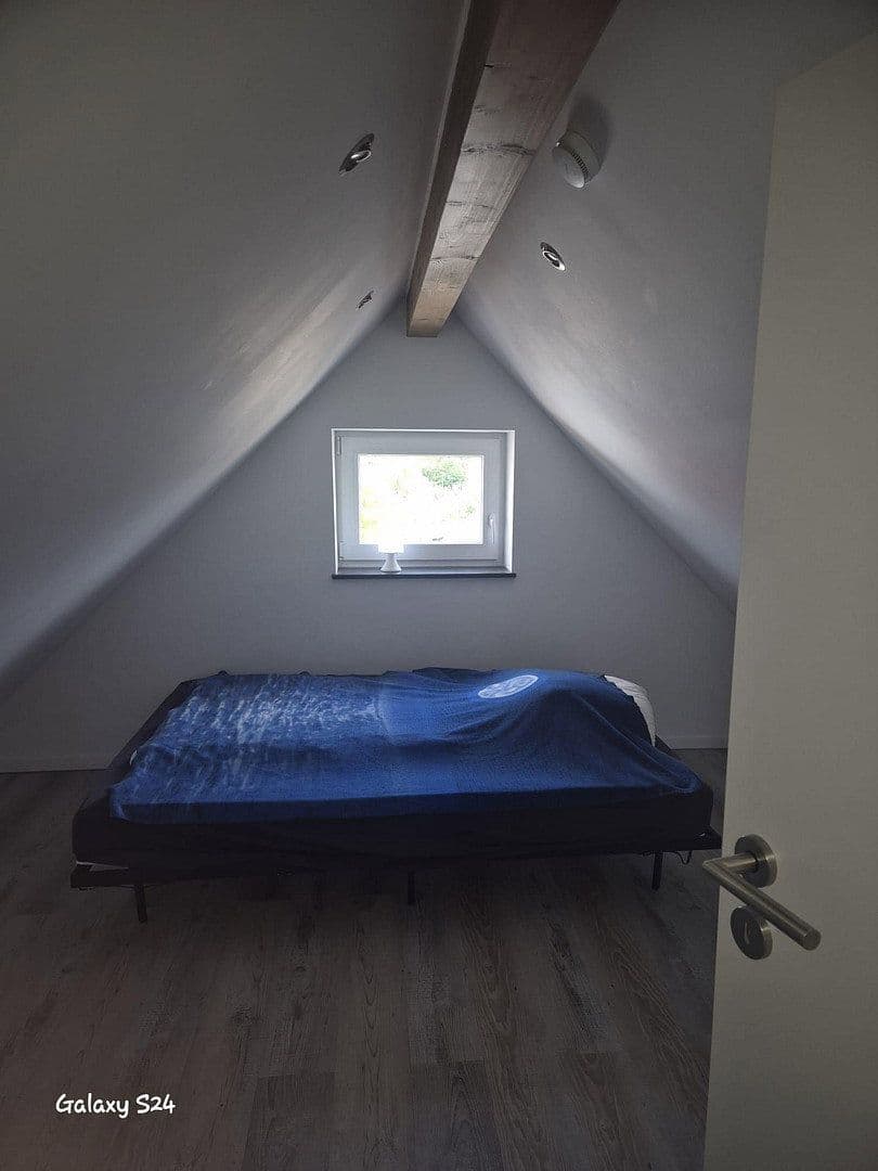 Prenájom bytu 3-izbový 110 m², Rodgau, Hesensko Prenájom bytu 3-izbový 110 m², Rodgau, Hesensko