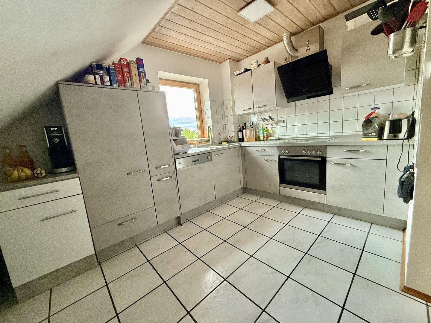 Predaj bytu 4-izbový 85 m², Wesseling, Severné Porýnie - Westfálsko Predaj bytu 4-izbový 85 m², Wesseling, Severné Porýnie - Westfálsko