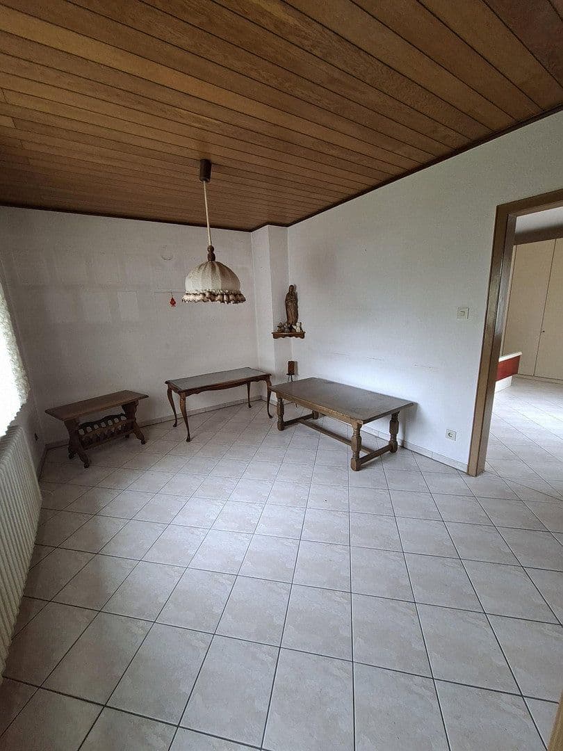 Predaj domu 198 m², pozemek 544 m², Wiesbaden, Hesensko Predaj domu 198 m², pozemek 544 m², Wiesbaden, Hesensko