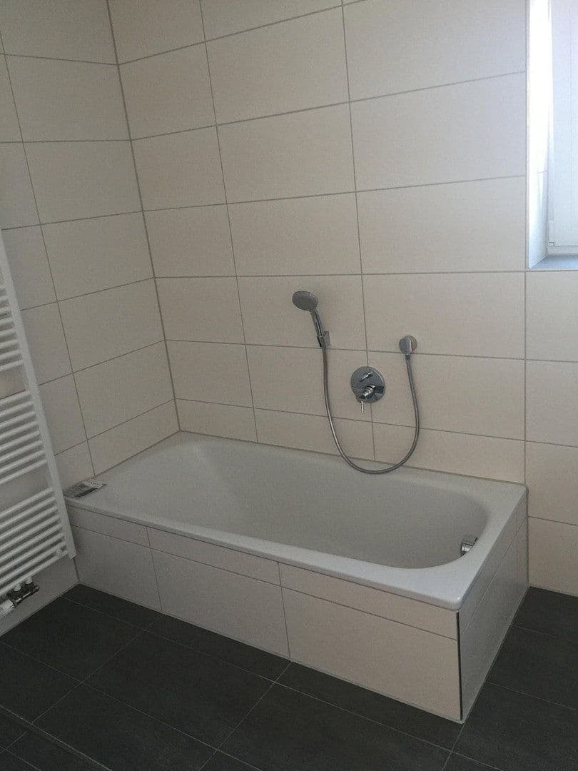 Prenájom bytu 3-izbový 96 m², Max-Planck-Strasse 33, Heilbronn Sontheim, Bádensko-Wurttembersko Prenájom bytu 3-izbový 96 m², Max-Planck-Strasse 33, Heilbronn Sontheim, Bádensko-Wurttembersko