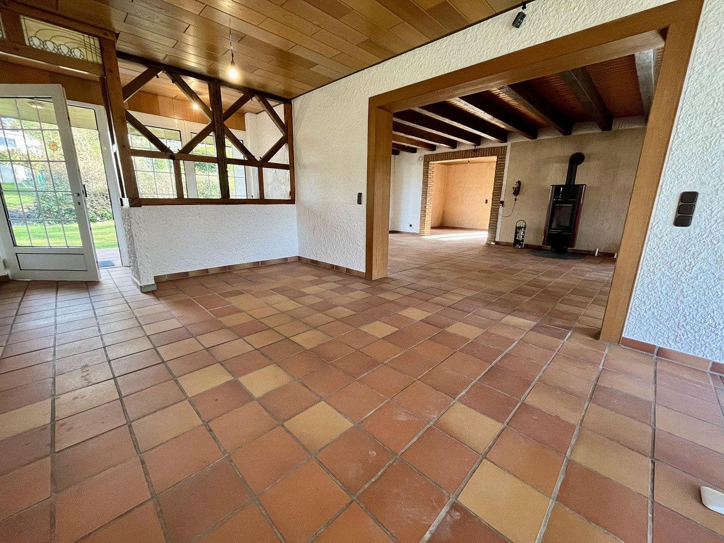 Predaj domu 247 m², pozemek 2.504 m², Niedernhausen, Hesensko Predaj domu 247 m², pozemek 2.504 m², Niedernhausen, Hesensko