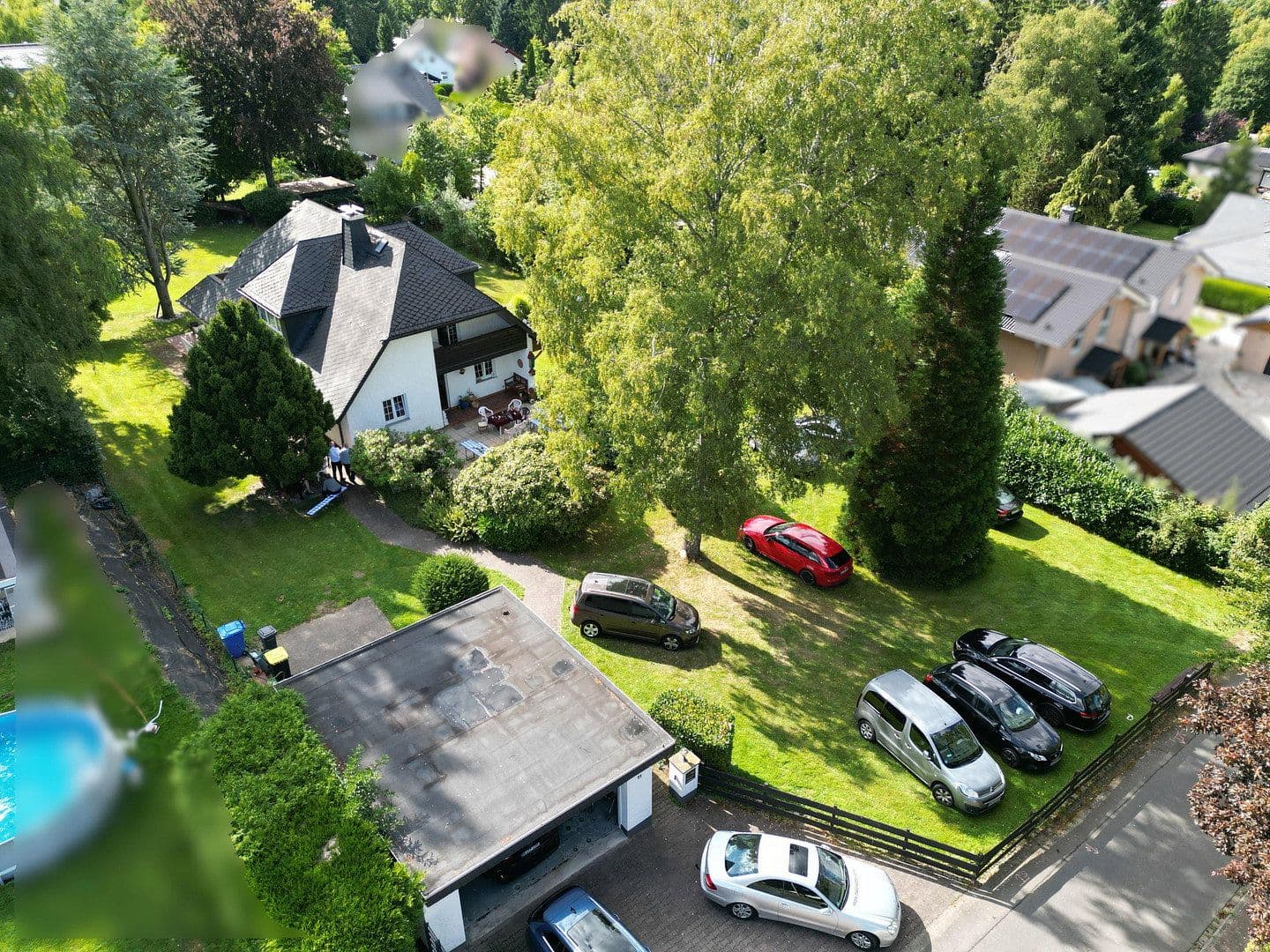 Predaj domu 247 m², pozemek 2.504 m², Niedernhausen, Hesensko Predaj domu 247 m², pozemek 2.504 m², Niedernhausen, Hesensko