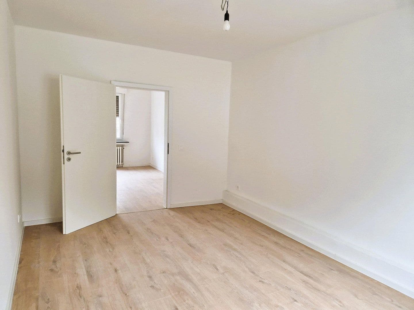 Prenájom bytu 3-izbový 60 m², Herner Str. 315 A, Bochum, Severné Porýnie - Westfálsko Prenájom bytu 3-izbový 60 m², Herner Str. 315 A, Bochum, Severné Porýnie - Westfálsko