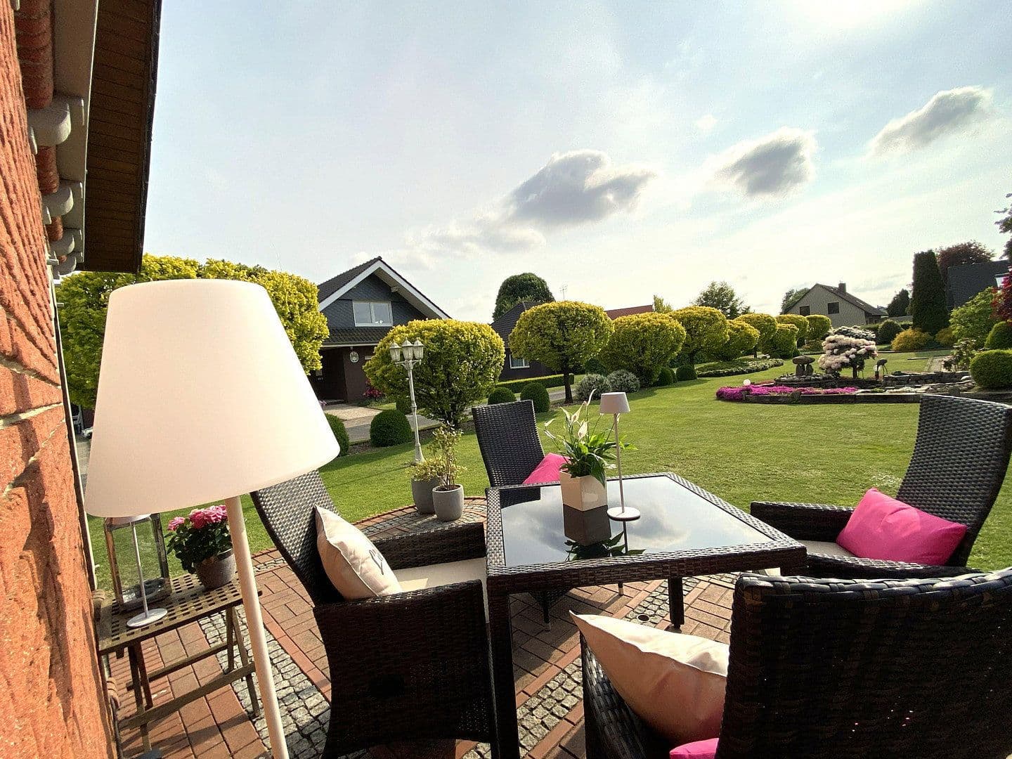 Predaj domu 240 m², pozemek 1.604 m², Visbek, Dolné Sasko Predaj domu 240 m², pozemek 1.604 m², Visbek, Dolné Sasko
