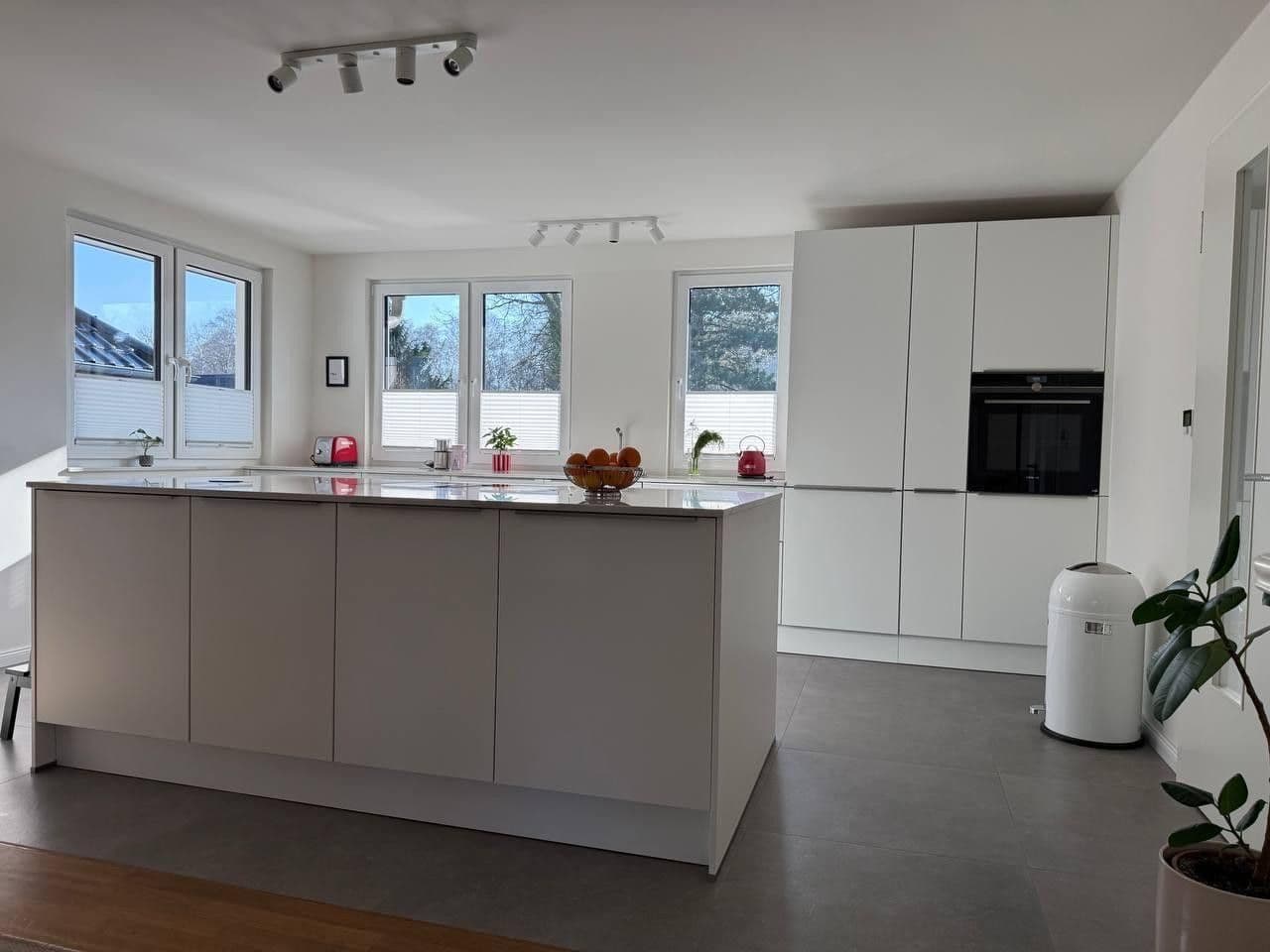 Predaj domu 160 m², pozemek 620 m², Henstedt-Ulzburg, Šlezvicko-Holštajnsko Predaj domu 160 m², pozemek 620 m², Henstedt-Ulzburg, Šlezvicko-Holštajnsko