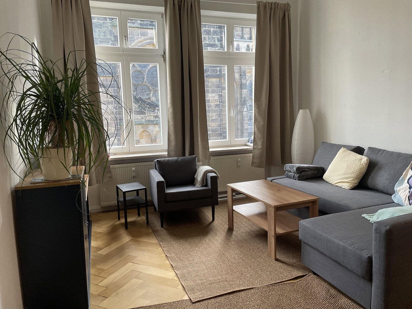 Prenájom bytu 4-izbový 120 m², Riemannstrasse 28, Leipzig, Sasko Prenájom bytu 4-izbový 120 m², Riemannstrasse 28, Leipzig, Sasko