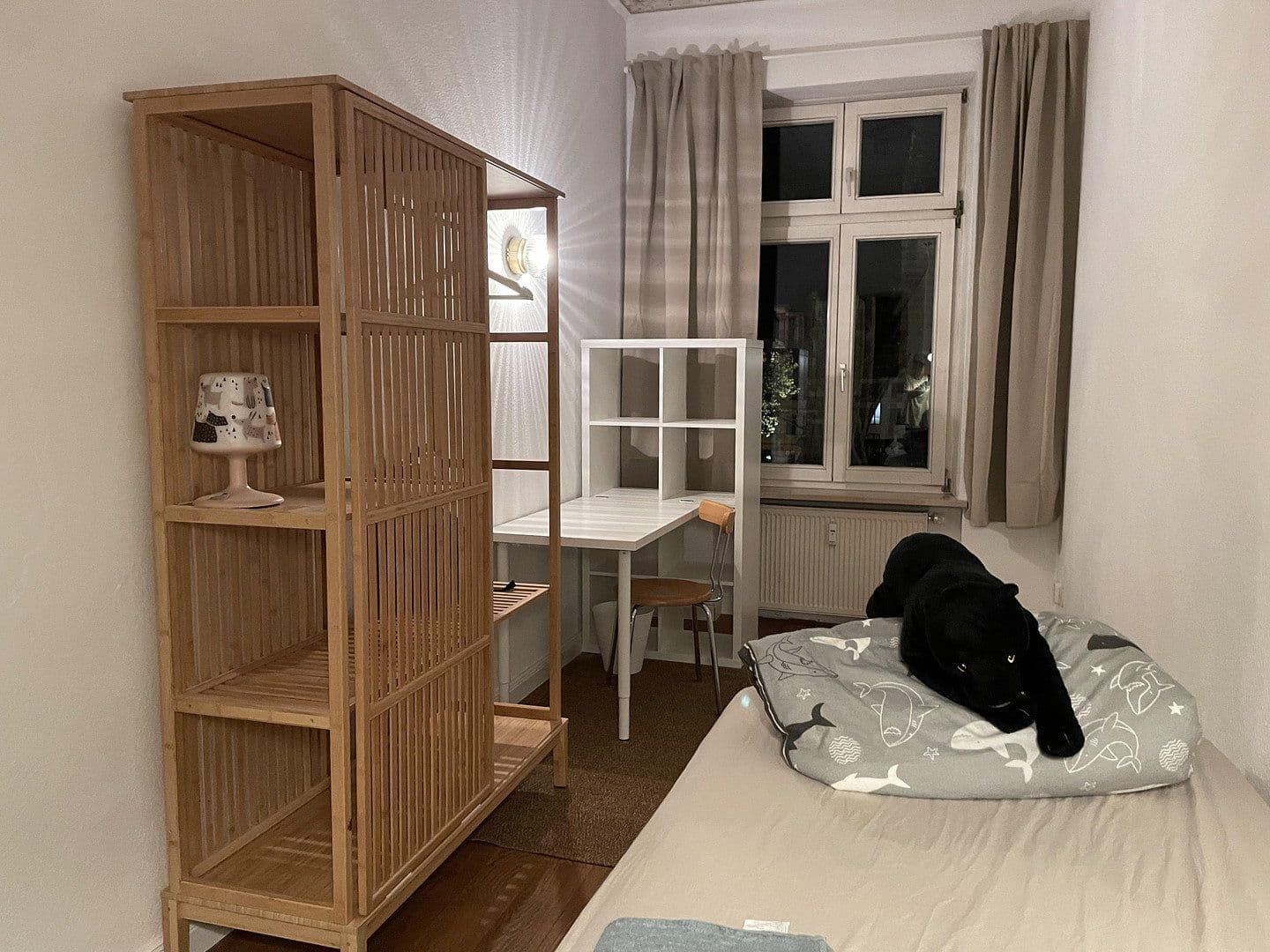 Prenájom bytu 4-izbový 120 m², Riemannstrasse 28, Leipzig, Sasko Prenájom bytu 4-izbový 120 m², Riemannstrasse 28, Leipzig, Sasko